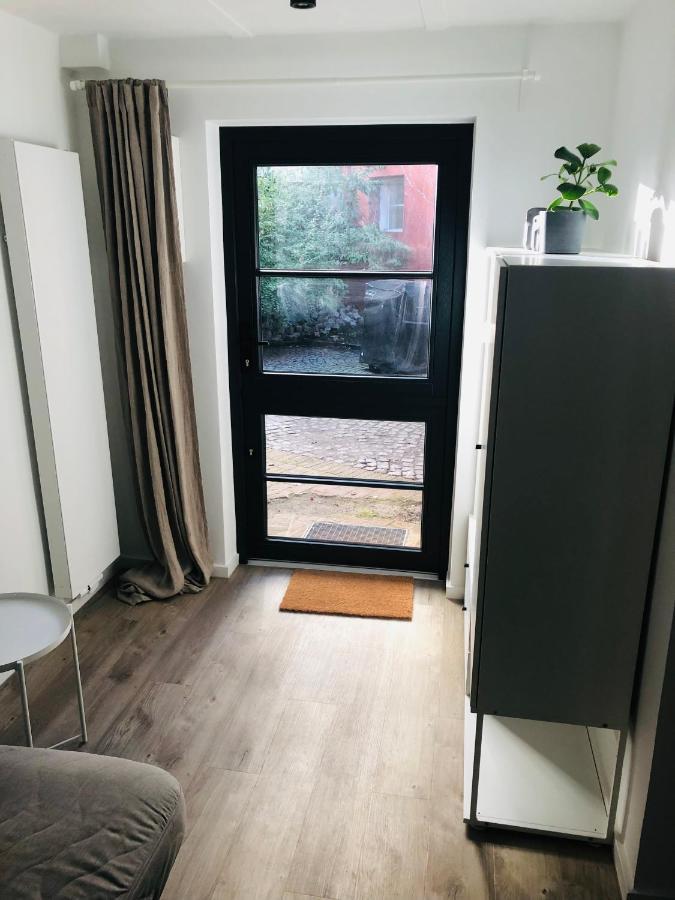 Bezaubernde Gaestesuite Mit Terrasse Im Hinterhof Hamburgo Exterior foto